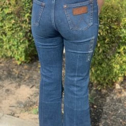 Guadalajara Western Wear Women Wrangler Retro Trouser