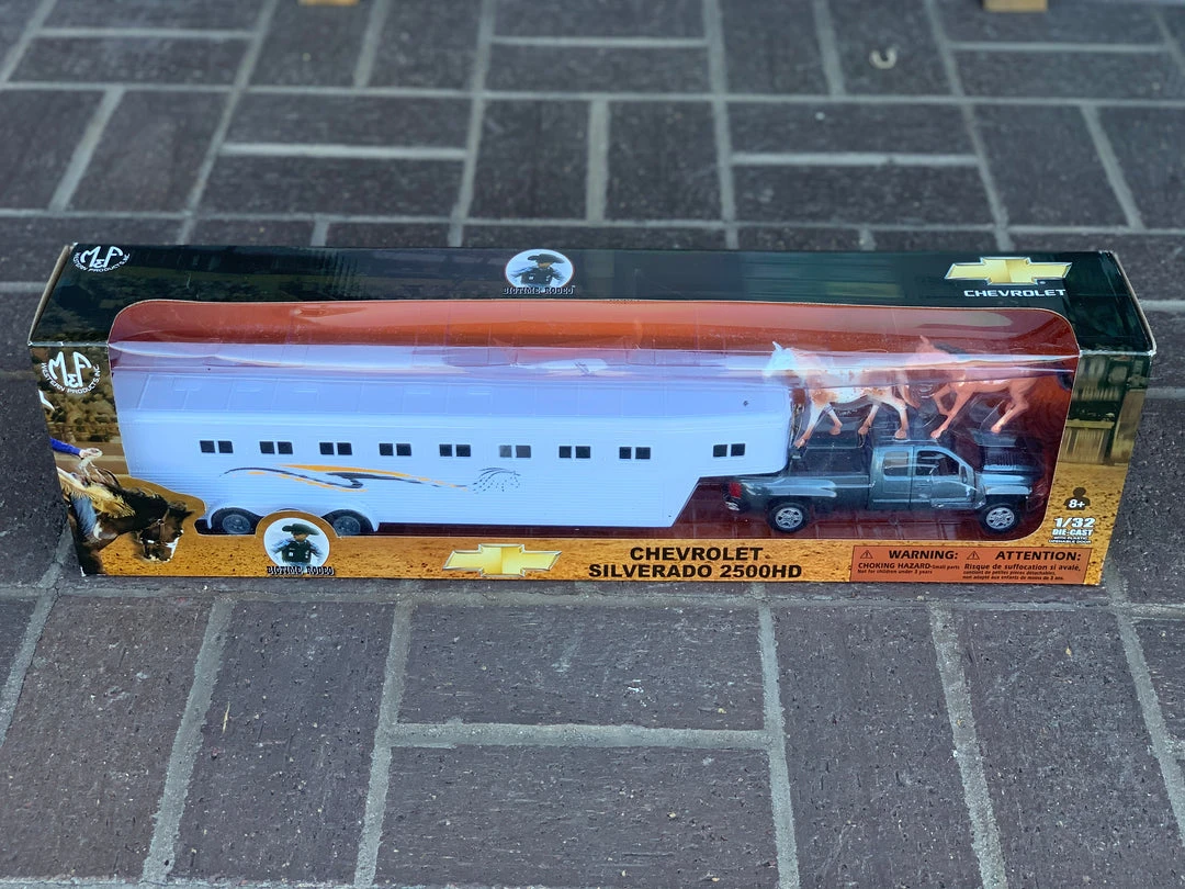 Guadalajara Western Wear Bigtime Rodeo Truck And Trailer Play Set Toys / Juguetes 3 Guadalajara Western Wear Bigtime Rodeo Truck And Trailer Play Set Toys / Juguetes