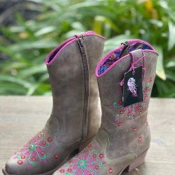 Guadalajara Western Wear Kids Kid's Savvy Western Snip Toe Zip Up Boots