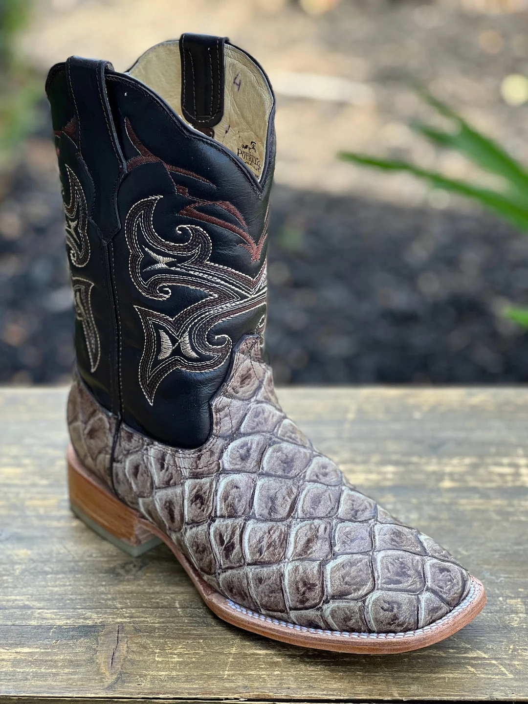 Guadalajara Western Wear Pirarrucu Print Desert Off White Wide Square Toe Cowboy Boots 3 Guadalajara Western Wear Pirarrucu Print Desert Off White Wide Square Toe Cowboy Boots