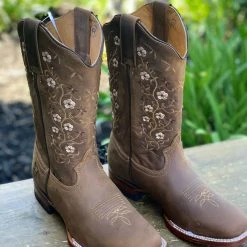 Reywelt Reyme Crazy Tang Flower Stitched Cowgirl Boot Women