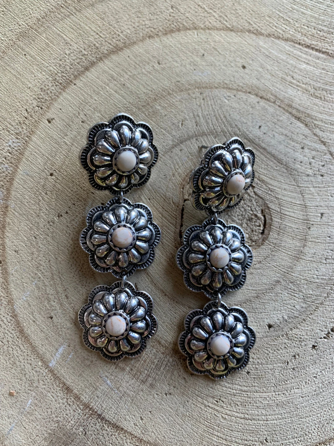 Guadalajara Western Wear White Flower Drops 3 Guadalajara Western Wear White Flower Drops