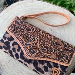 Guadalajara Western Wear Women Ariat Tooled Wallet/Wrislet