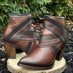 Guadalajara Western Wear Cuadra Santana Miel Ankle Boot